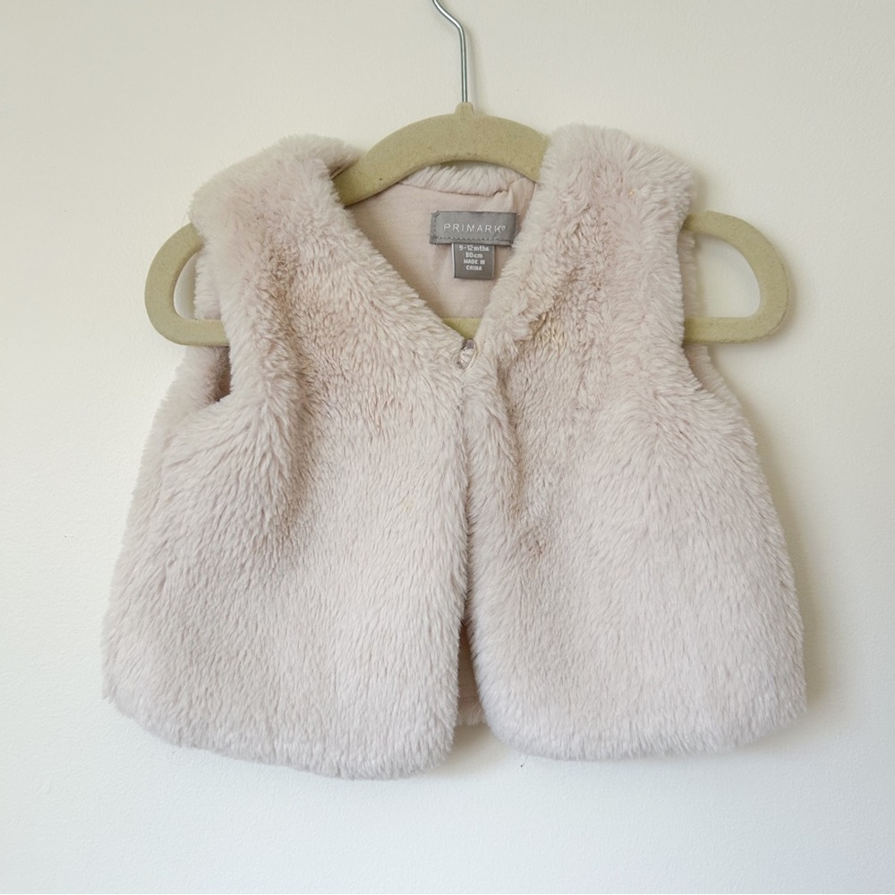 Baby Faux Fur White Vest Size 9-12M